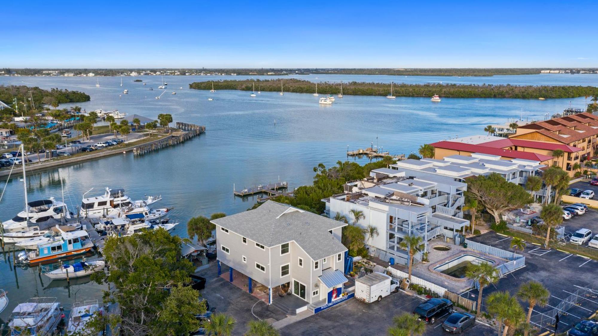 אפרטהוטל אנגלווד Chadwick Cove Marina מראה חיצוני תמונה