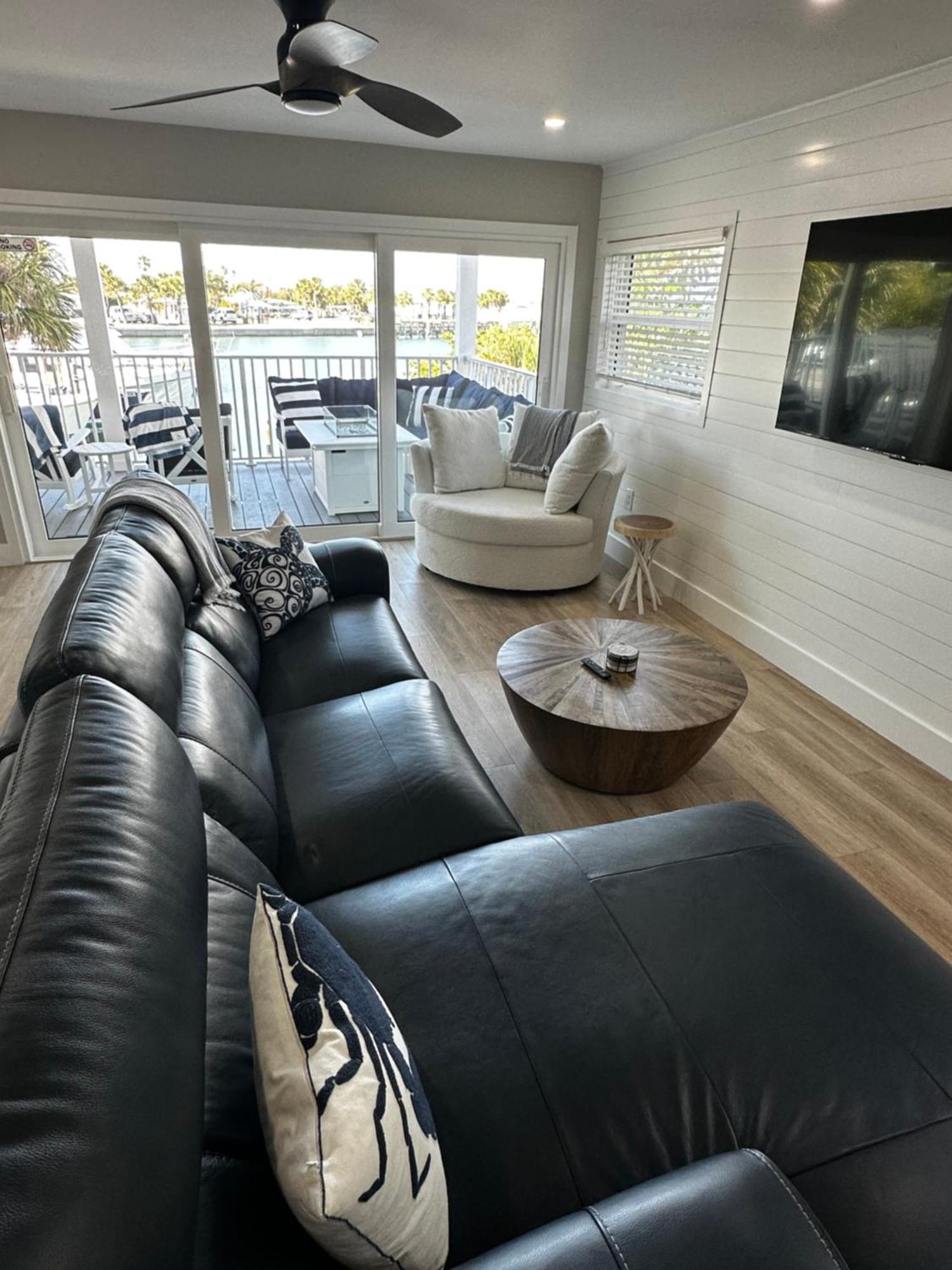 אפרטהוטל אנגלווד Chadwick Cove Marina מראה חיצוני תמונה